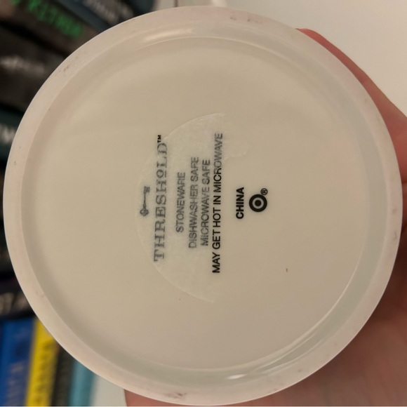 “R” Mug - Picture 3 of 3